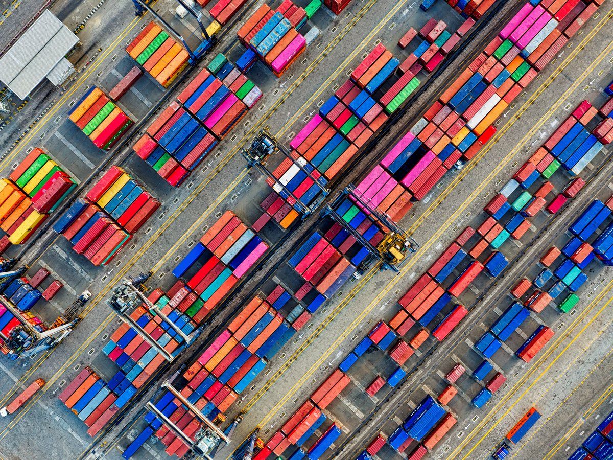Vue aérienne d'un terminal à conteneurs